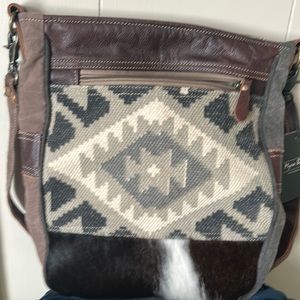 Myra Crossbody/shoulder bag